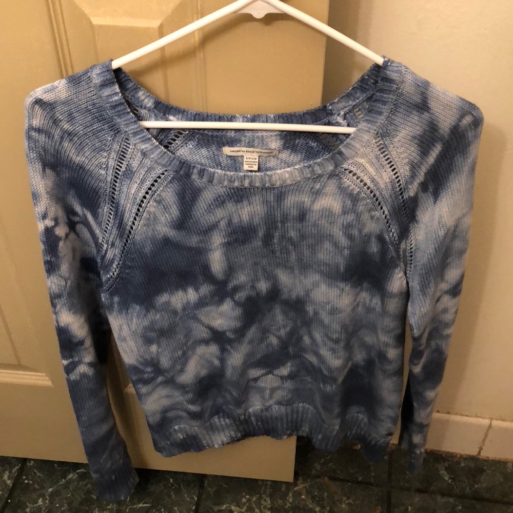 Women’s American Eagle Outfitters sweater